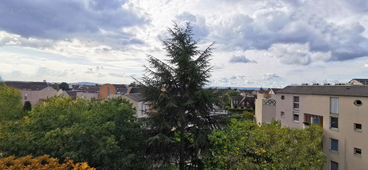 Appartement à SARTROUVILLE