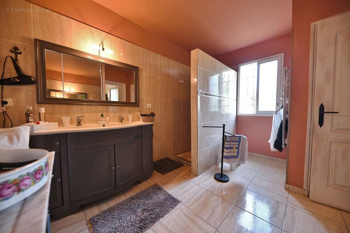 Maison à UZES