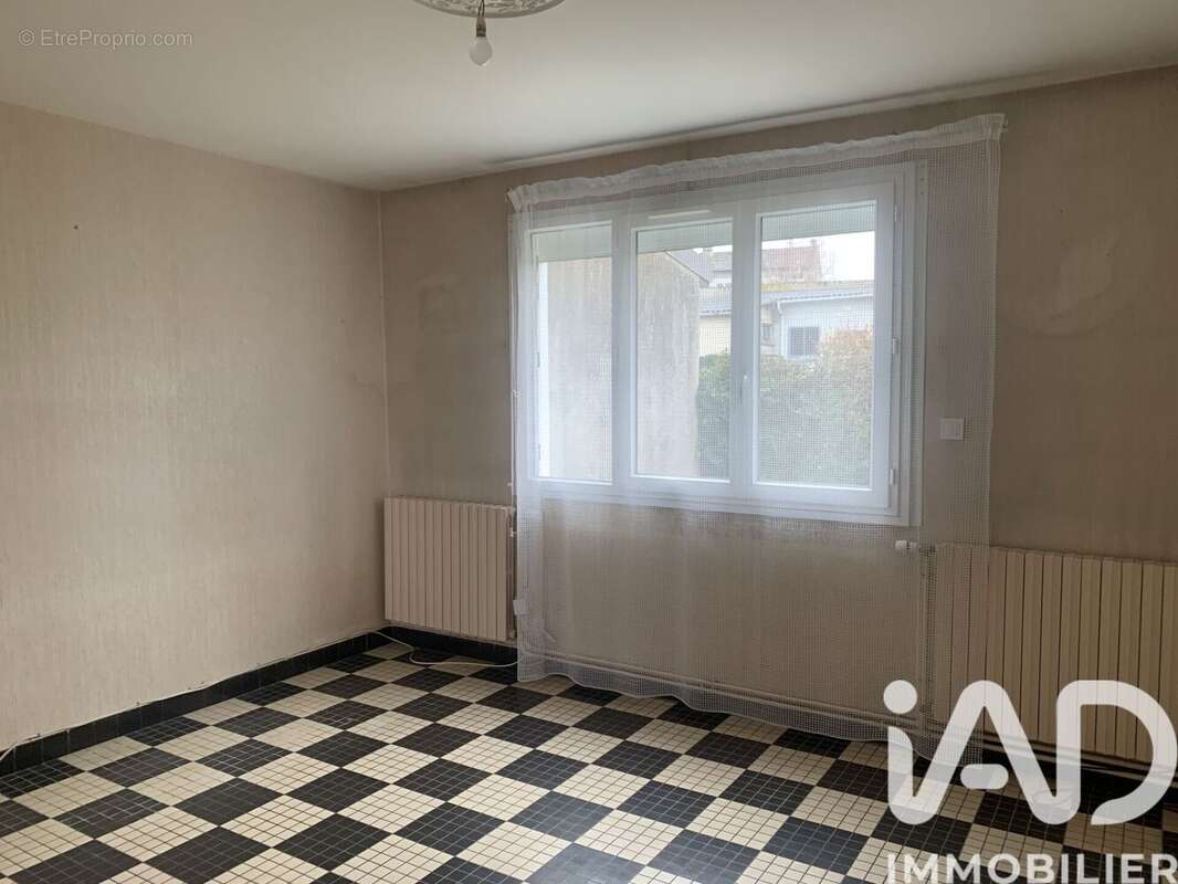Photo 7 - Maison à BUZANCAIS