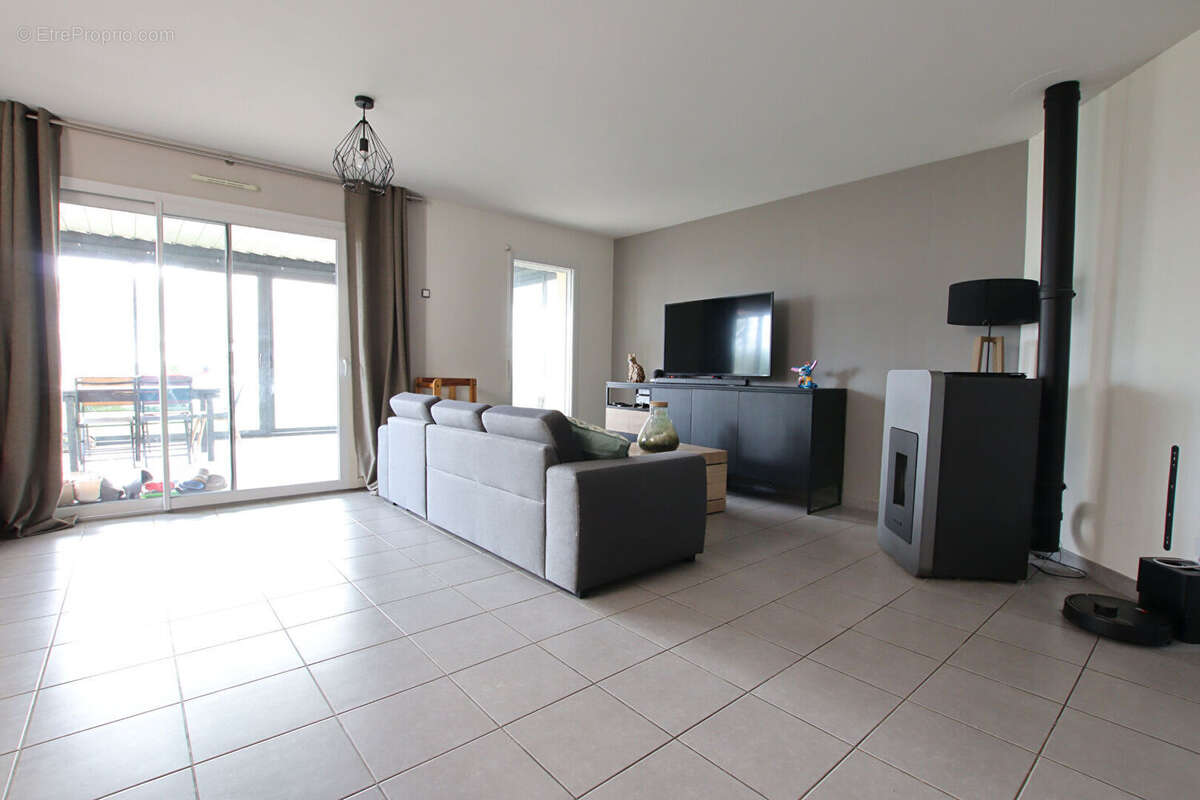 Maison de plain-pied à Vouillé - photo 8