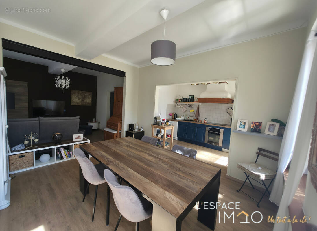 Appartement à OPPEDE