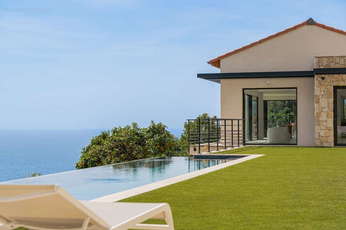 Maison à ROQUEBRUNE-CAP-MARTIN