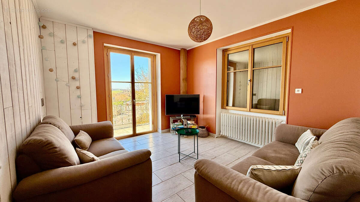 Maison ussac - photo 5