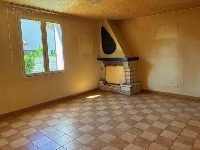 Maison à SAINTE-LIVRADE-SUR-LOT