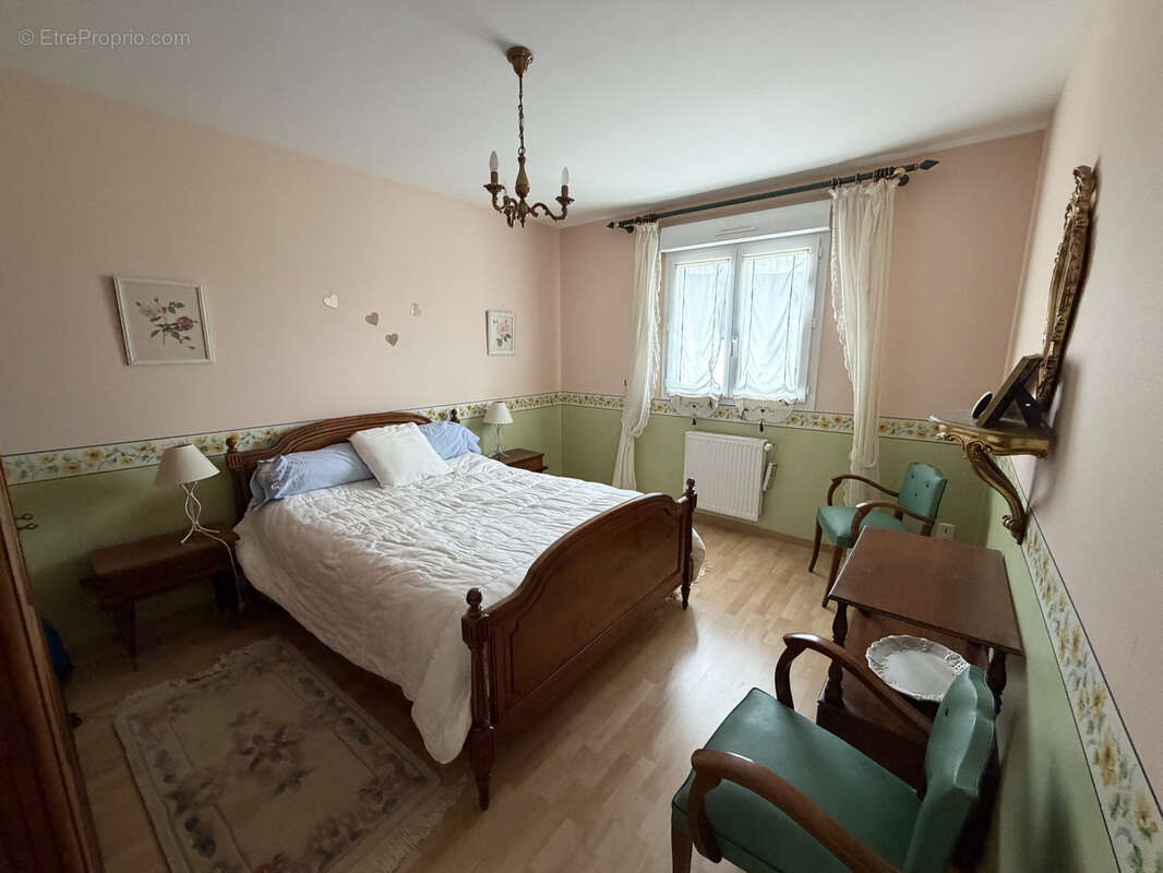 Maison à SABLE-SUR-SARTHE