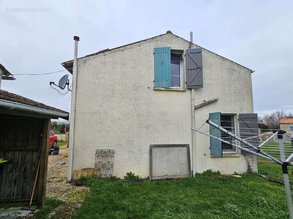Maison à VILLEFAGNAN
