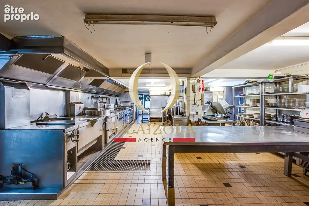 Lourdes - immeuble d'hotel : 2760m2 - 96 chambres - photo 8