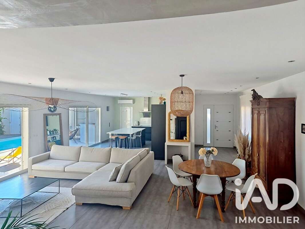 Maison 175 m² à Martigues  - photo 5