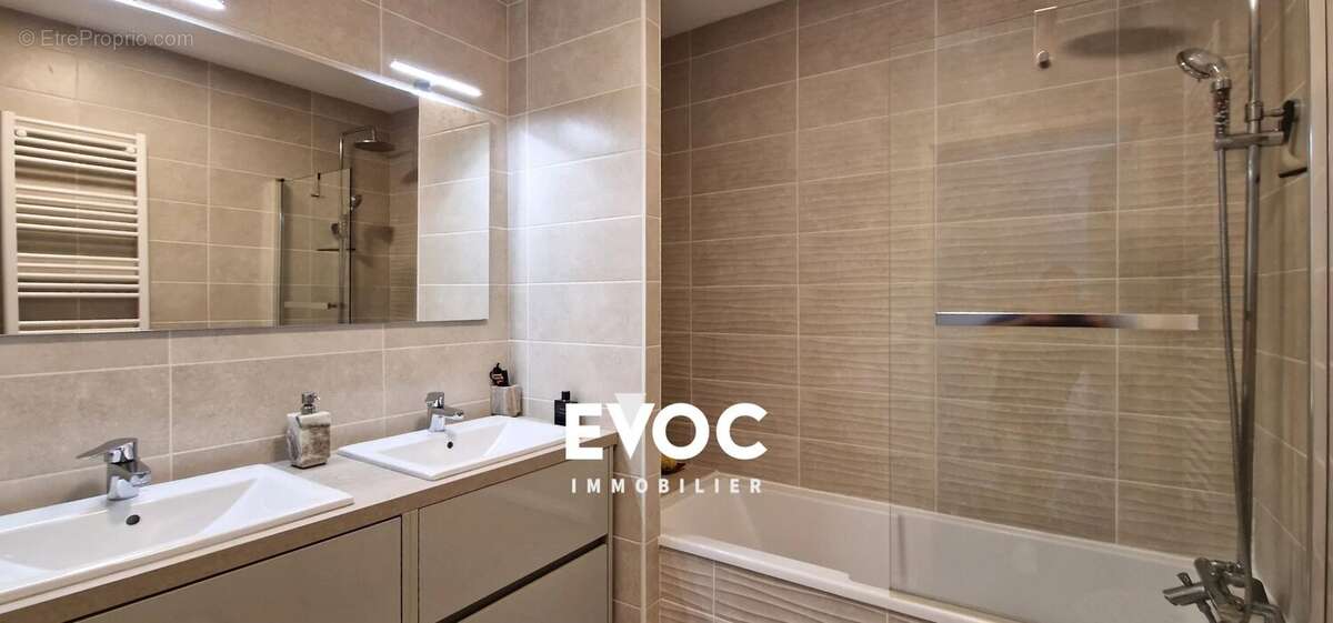 Appartement T3 de 65,6 m² — Terrasse de 44 m² plein sud — Quartier des Beaux-Arts, Montpellier - photo 12