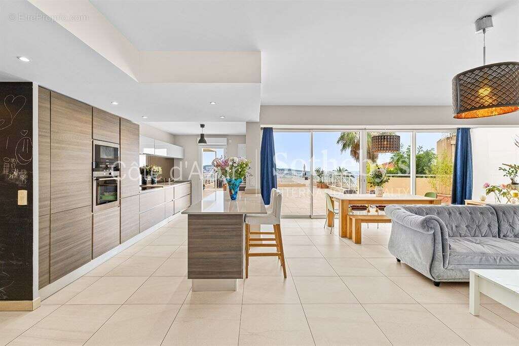 Duplex avec jardin, piscine et vue panoramique sur la mer sur les hauteurs de Nice - photo 5