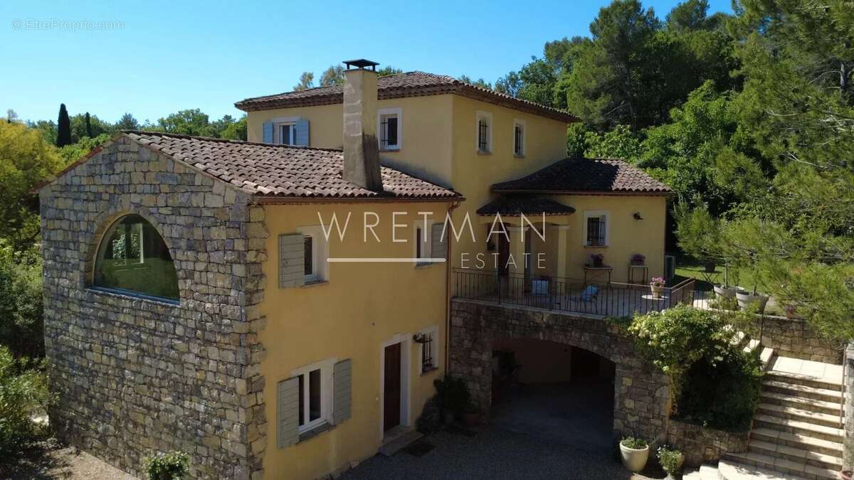 Maison à FAYENCE