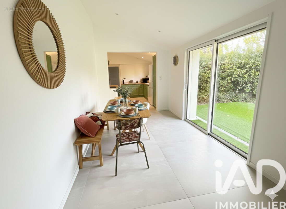 Photo 3 - Maison à ARES