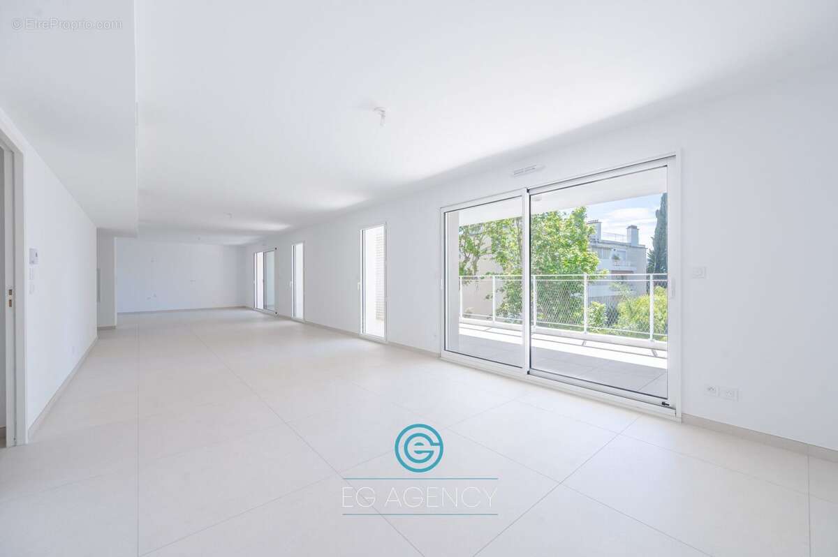 Appartement à MARSEILLE-8E