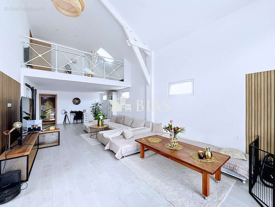Maison 183 m² à La Haye-Le-Comte  - photo 2