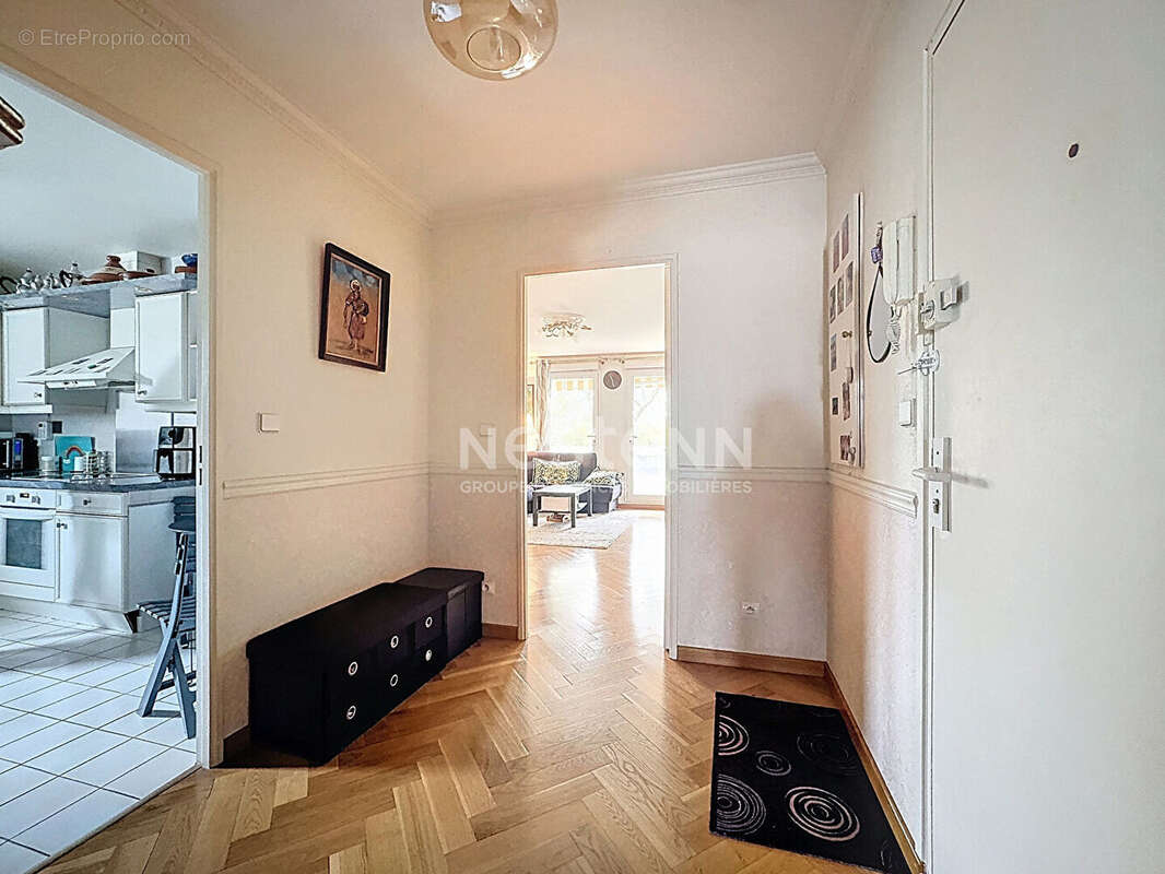 Appartement à LAMORLAYE