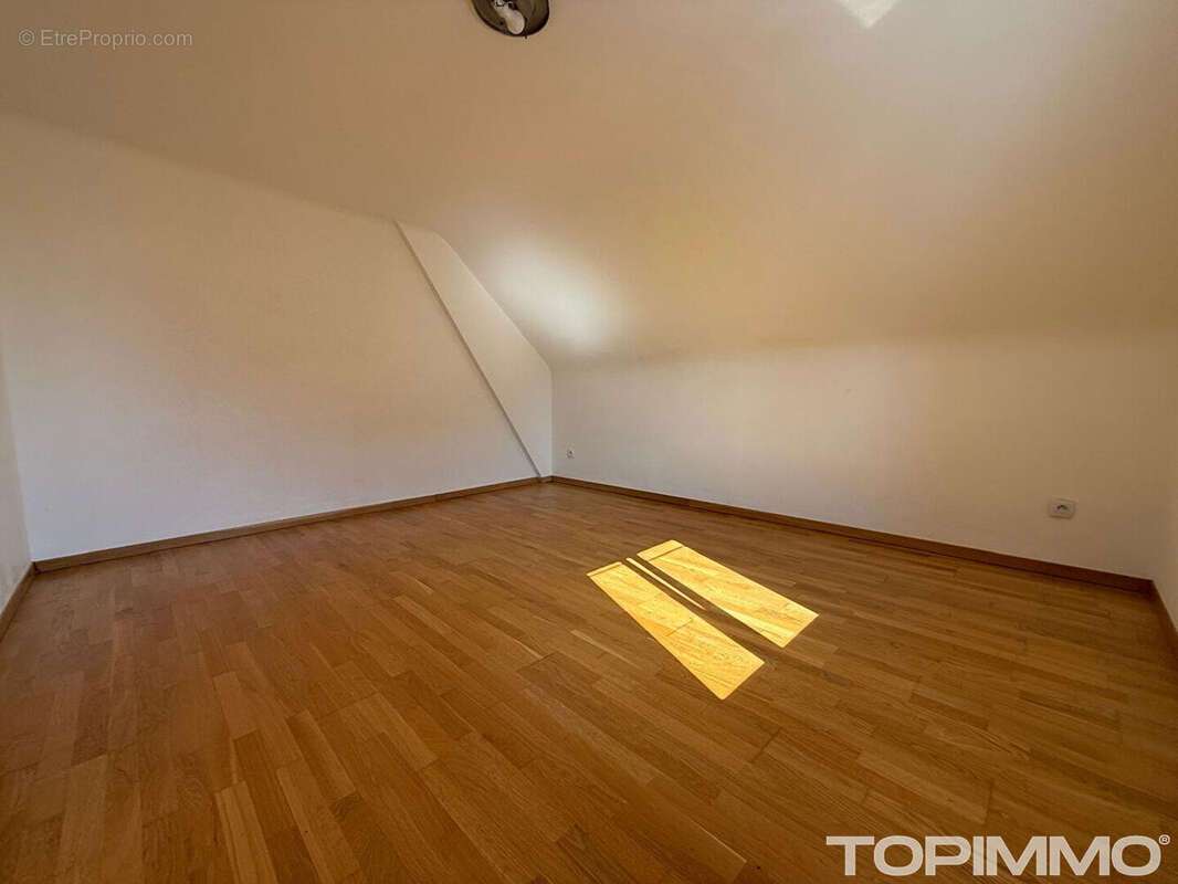 Coup de coeur à Widensolen - maison rénovée avec dépendances - photo 9