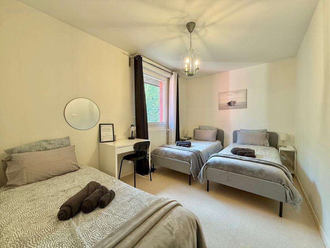 Appartement à CHENOVE