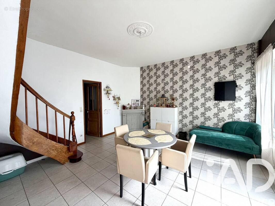 Photo 1 - Maison à DONVILLE-LES-BAINS