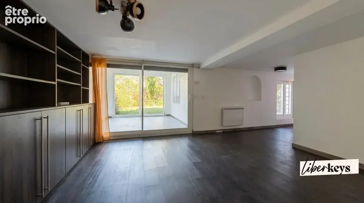 Maison familiale 223 m² avec jardin, terrasses, dépendance et garage – Villemomble - photo 14