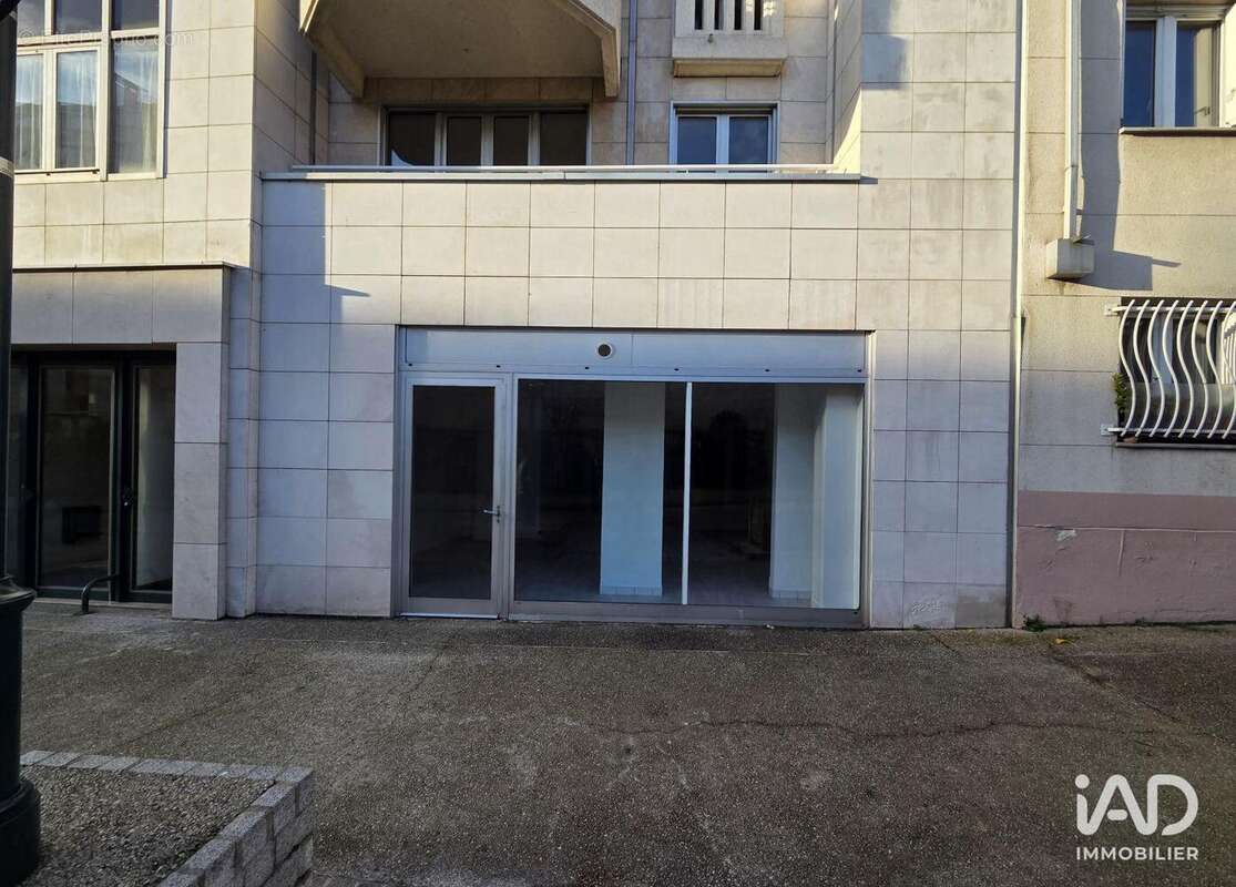 Photo 2 - Commerce à SAINT-MANDE