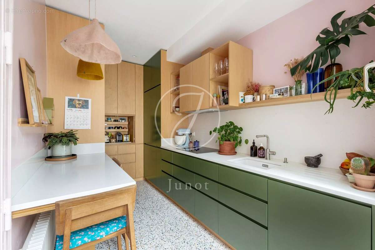 Appartement à PARIS-9E