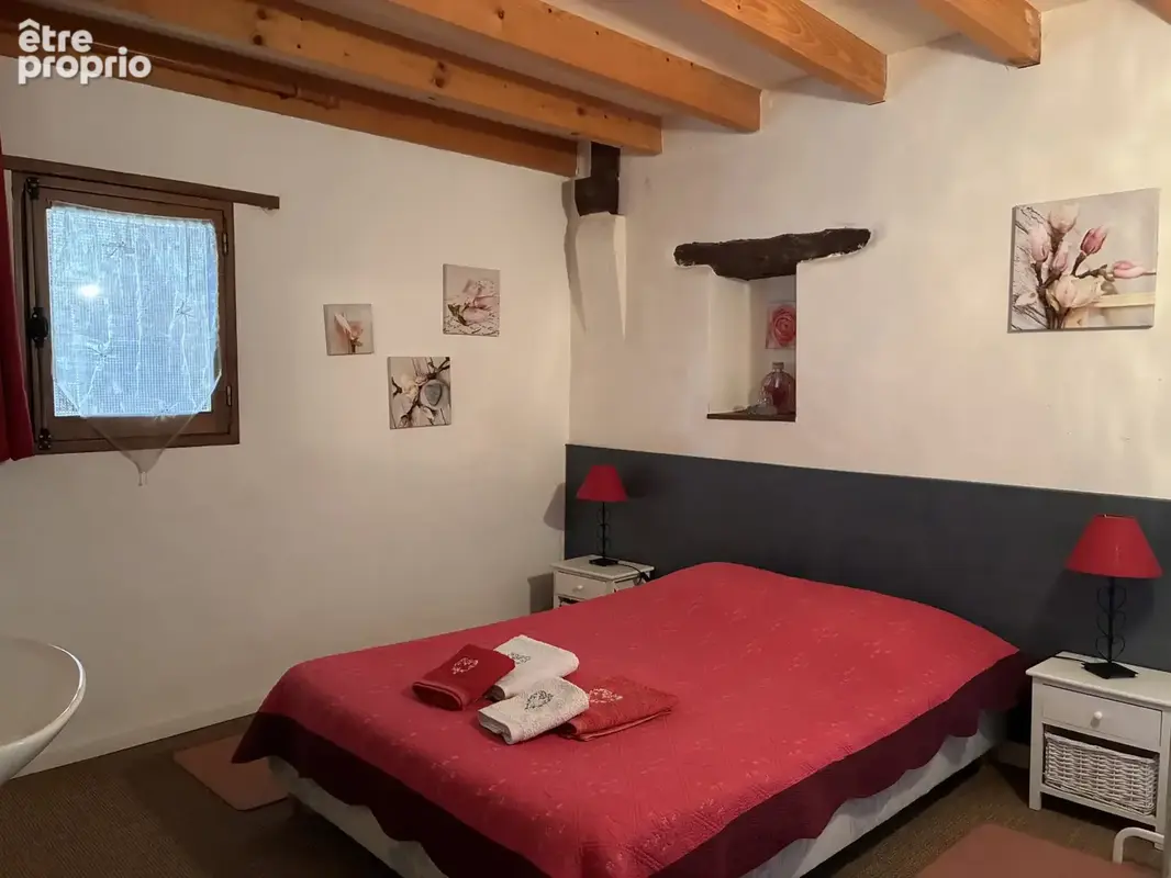 Ensemble quercynois avec pigeonnier, grange en pierre, piscine et gîte. - photo 6