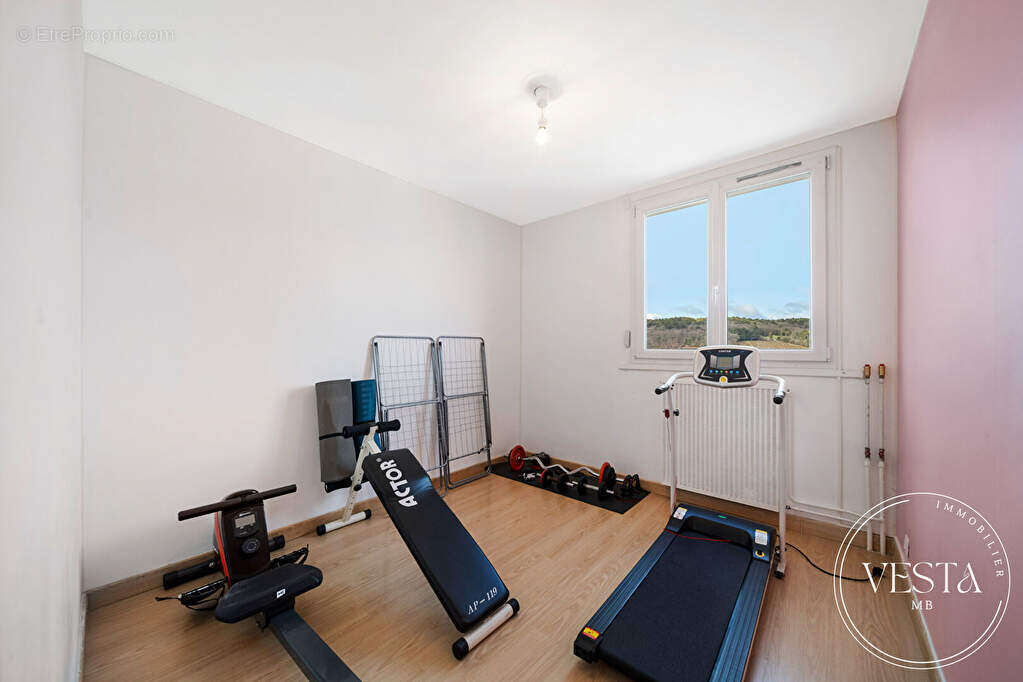 Appartement à CHENOVE