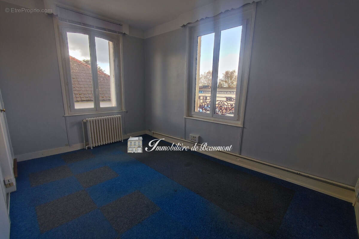 Commerce 220 m² à Brionne  - photo 6