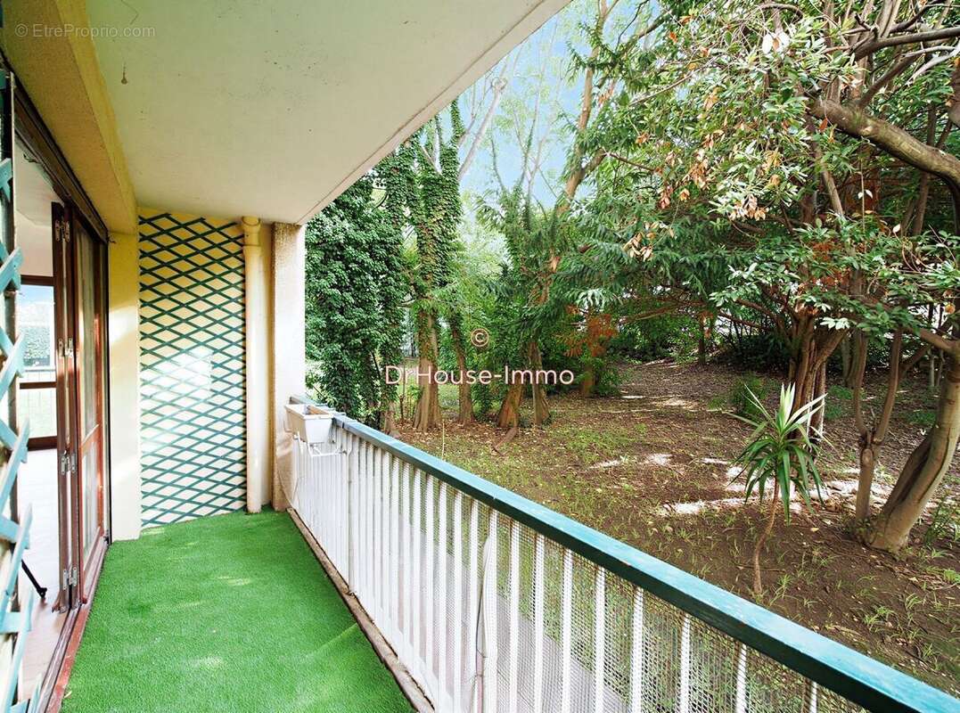 Appartement à MARSEILLE-8E