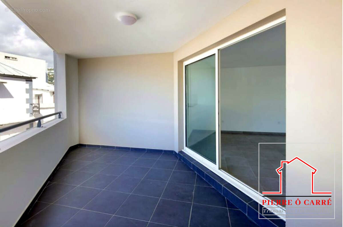 Appartement à SAINT-DENIS