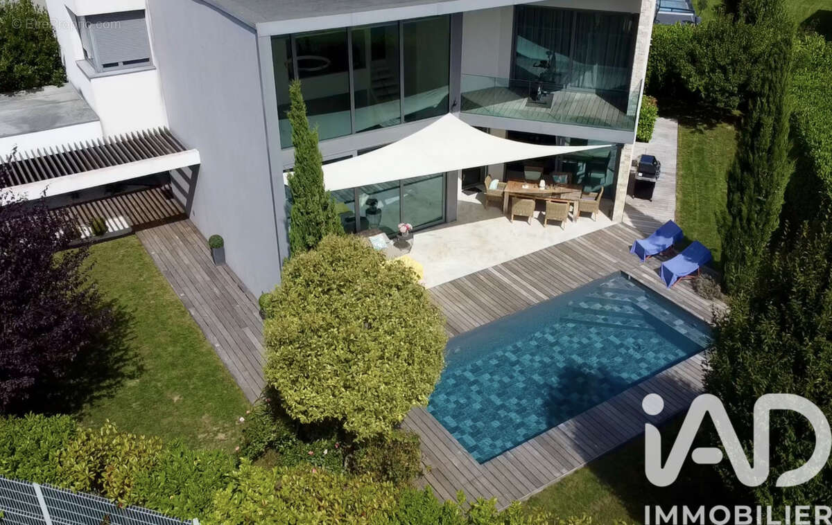 Photo 2 - Maison à CHESSY