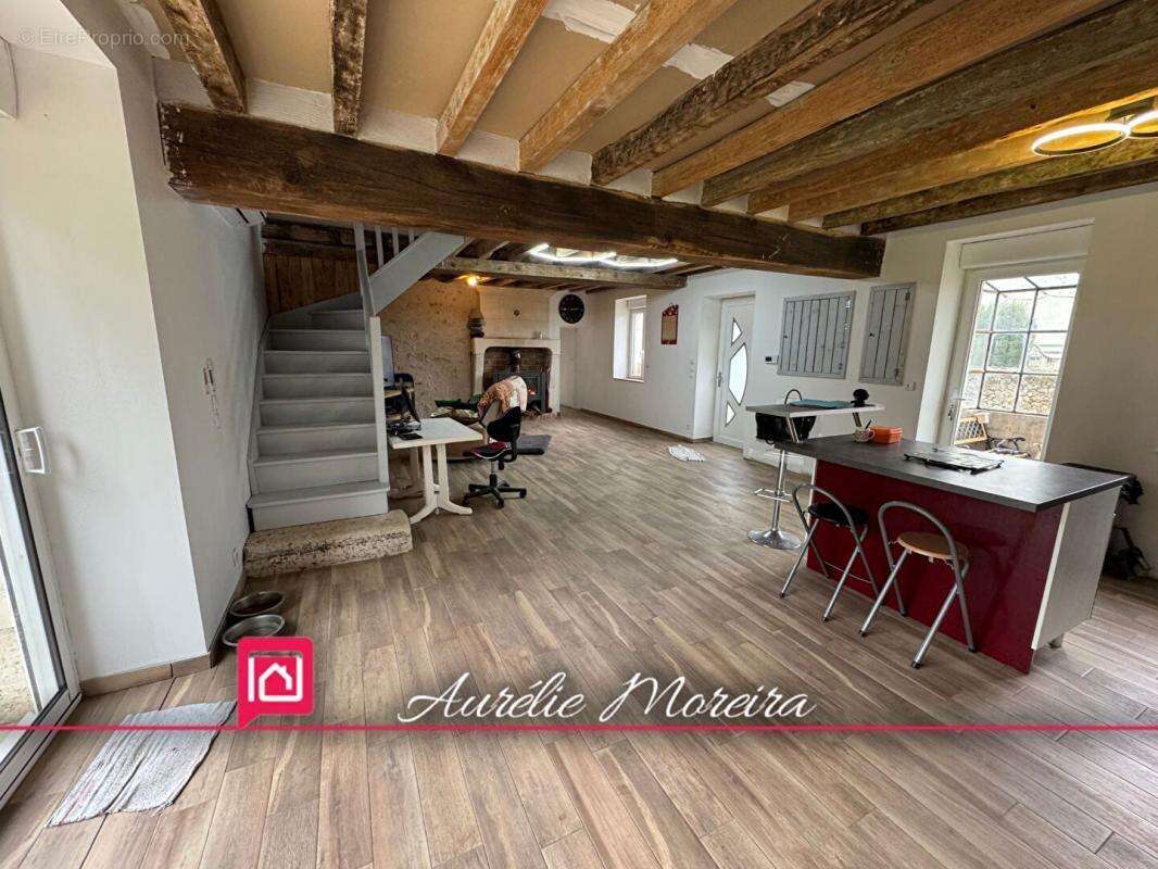 Maison à CONTRES