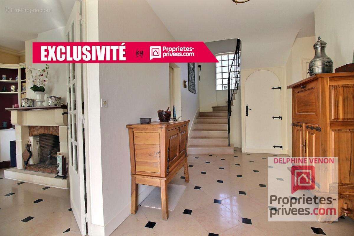 Exclusivité - Maison sur un terrain constructible de 2 300 m² à 2 pas du centre ville et des écoles à Châteauneuf Sur Loire - photo 2