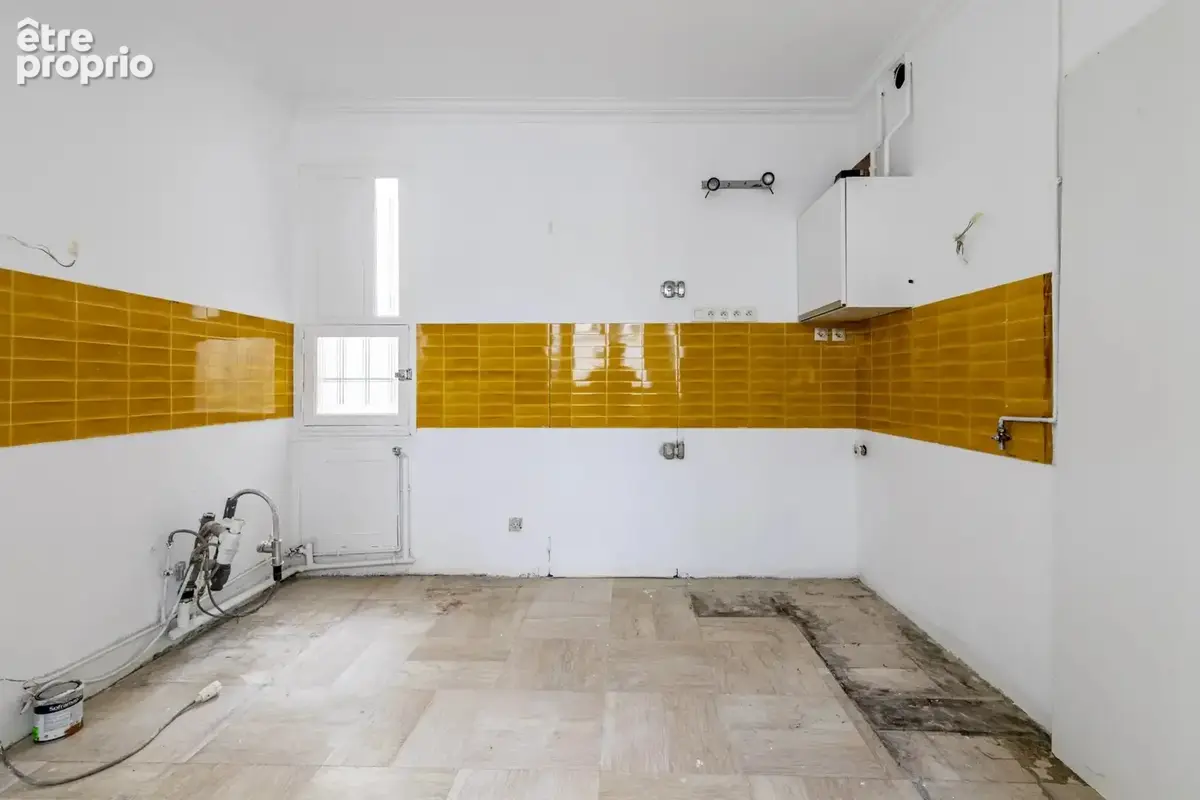 PARIS 9 - rue CHAPTAL - F5  + Cave + Chambre de service - photo 13