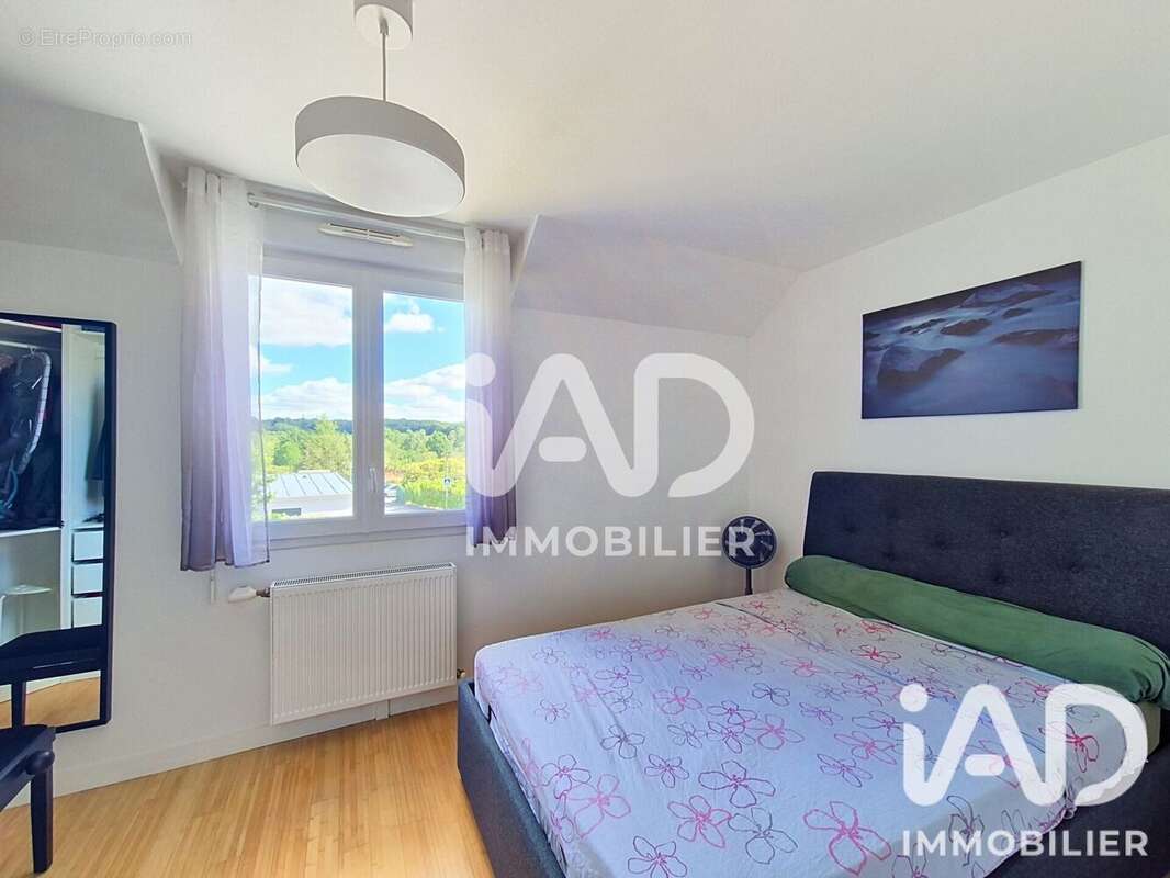 Maison 74 m² à Saint-Fargeau-Ponthierry  - photo 7