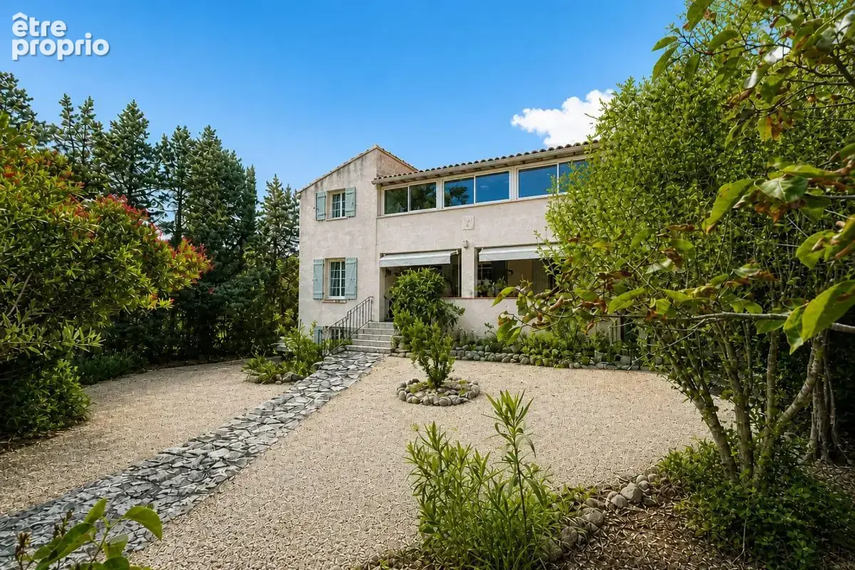 Maison de 9 pièces de 240 m² dans environnement privilégié - photo 24