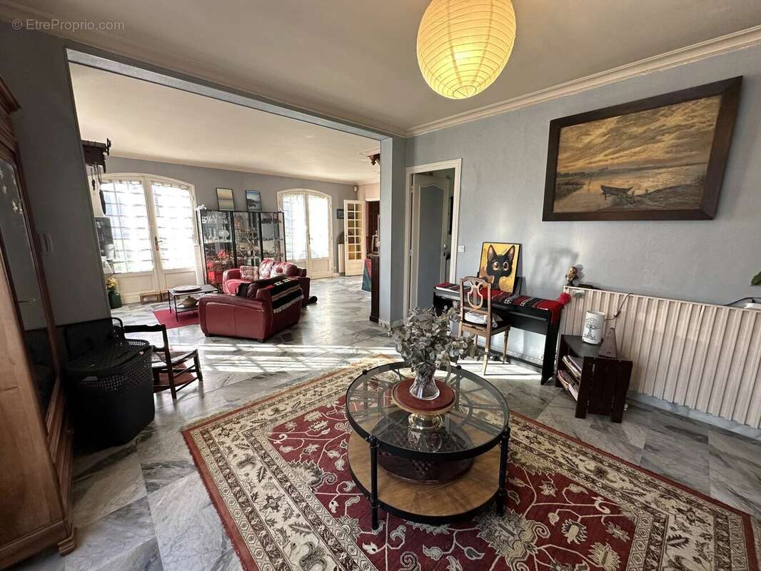 Maison à MONTPON-MENESTEROL