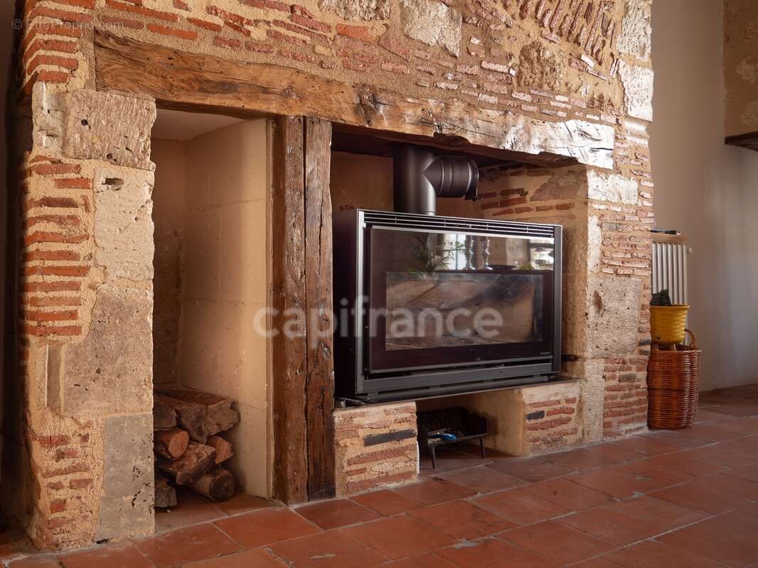 Demeure d'exception au coeur de l'ancienne rue Royale, 6 pièces, 290 m2 avec petit patio  (32) - photo 9