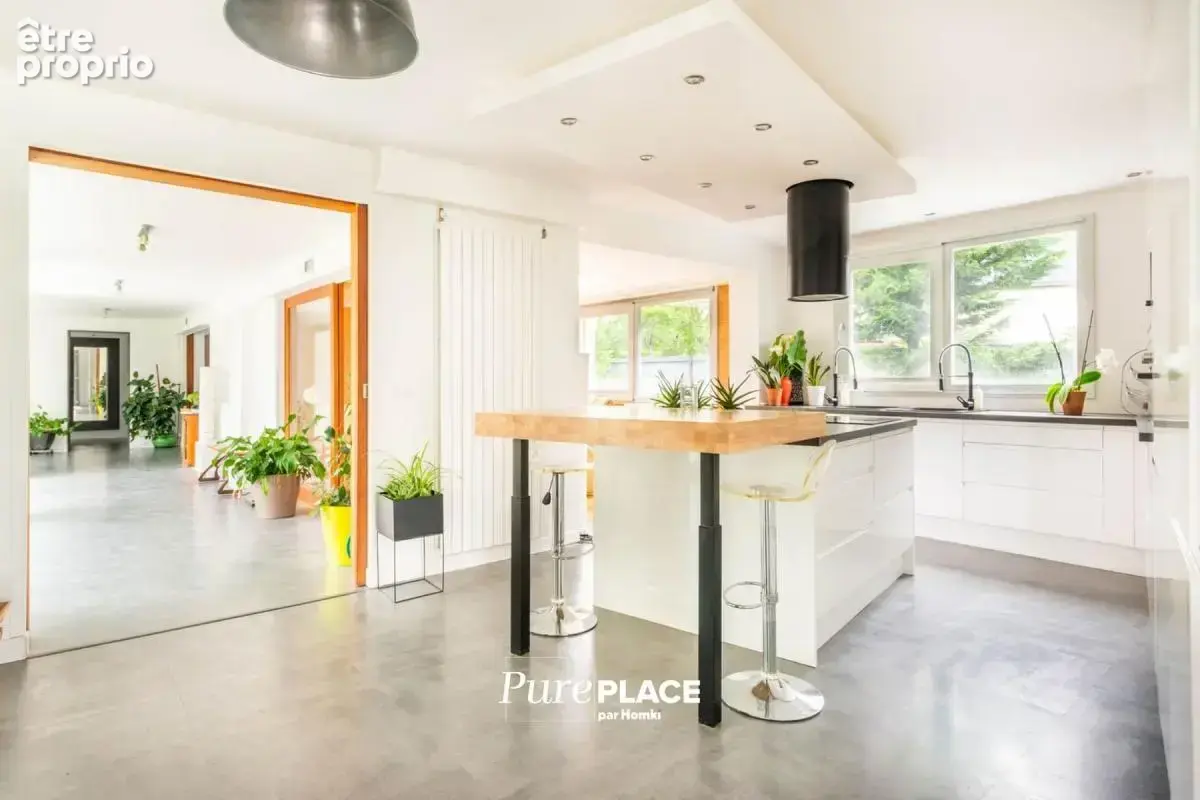 SAINTE-LUCE-SUR-LOIRE (44980) — Maison d'exception 282,50 m² SHAB — 6 chambres — Terrain 1 351 m² — DPE B — Géothermie - photo 4