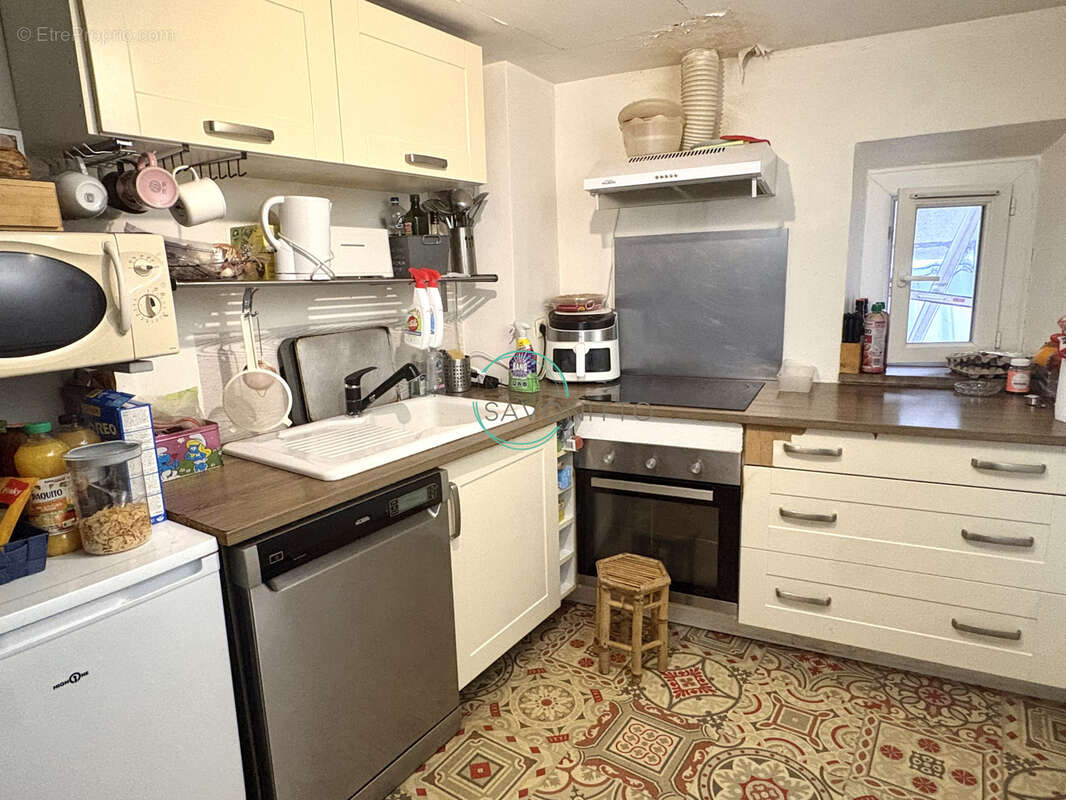 Appartement à MARSEILLE-11E