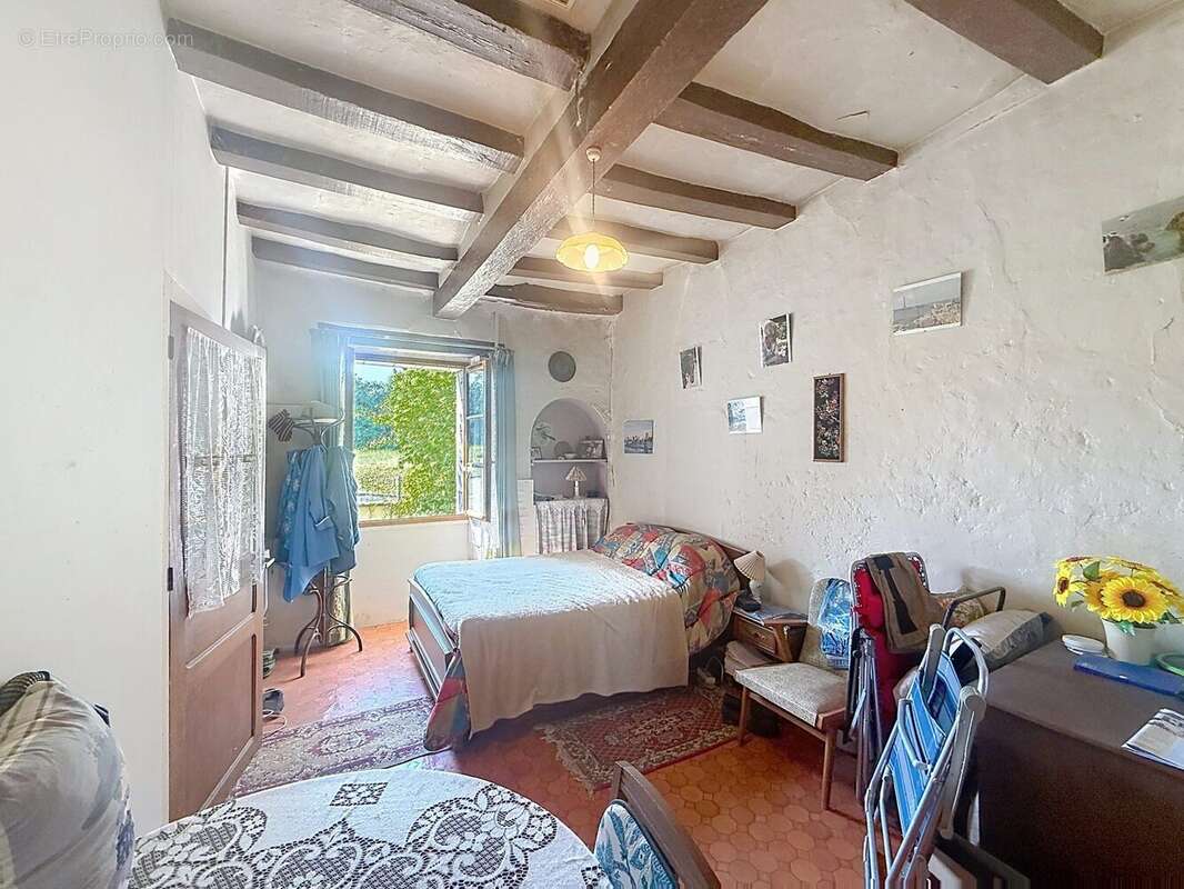 Maison à CERE-LA-RONDE