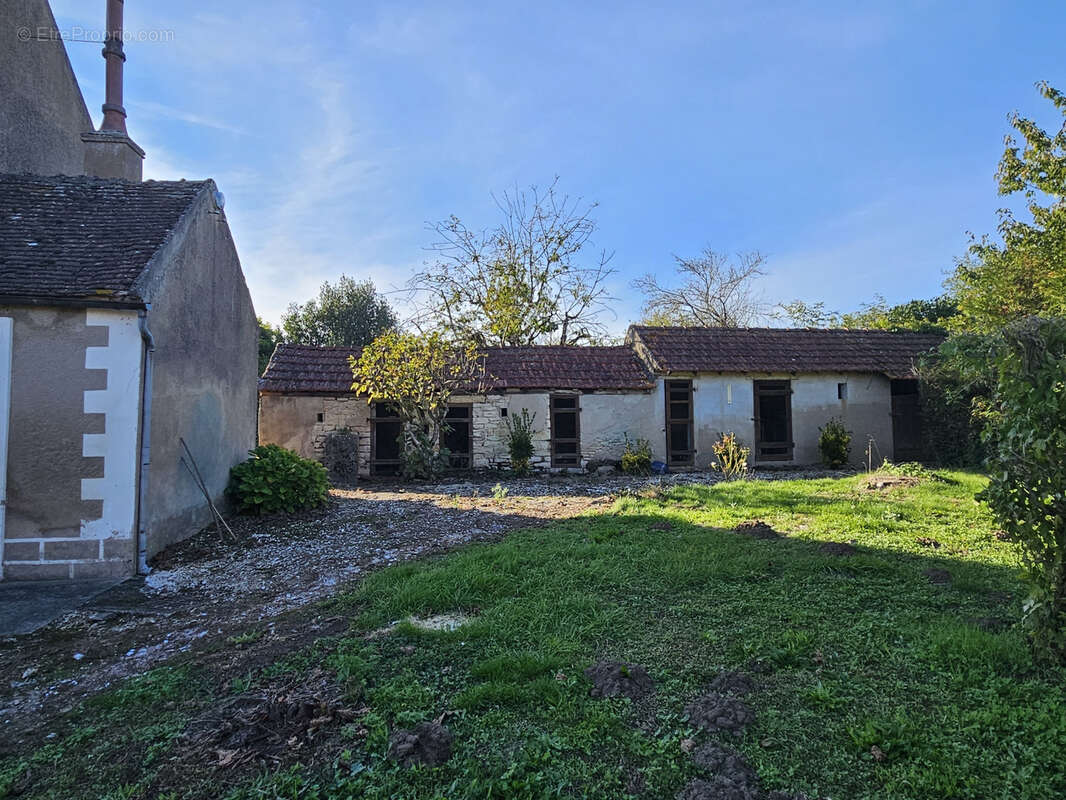 Maison à VERDUN-SUR-LE-DOUBS