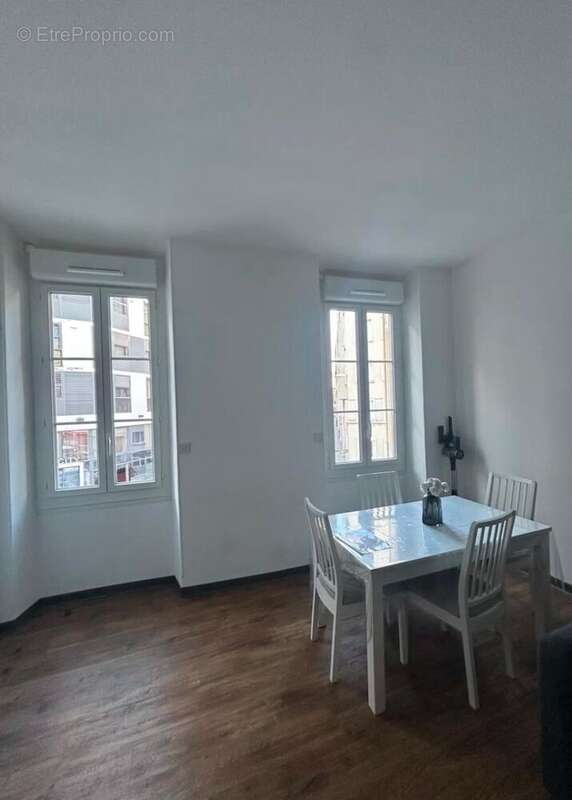 Photo 3 - Appartement à MARSEILLE-8E
