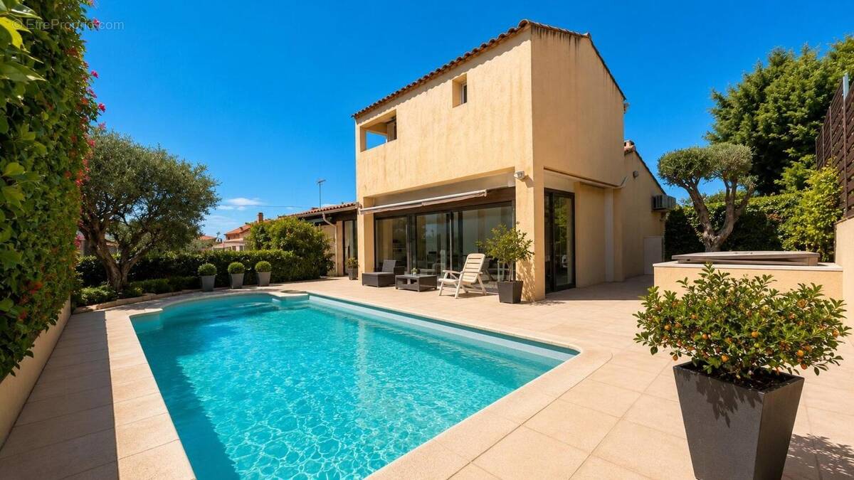 Photo 1 - Maison à MARIGNANE