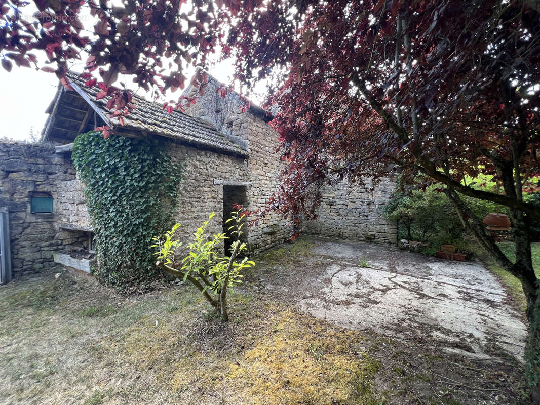 Maison à ECUTIGNY