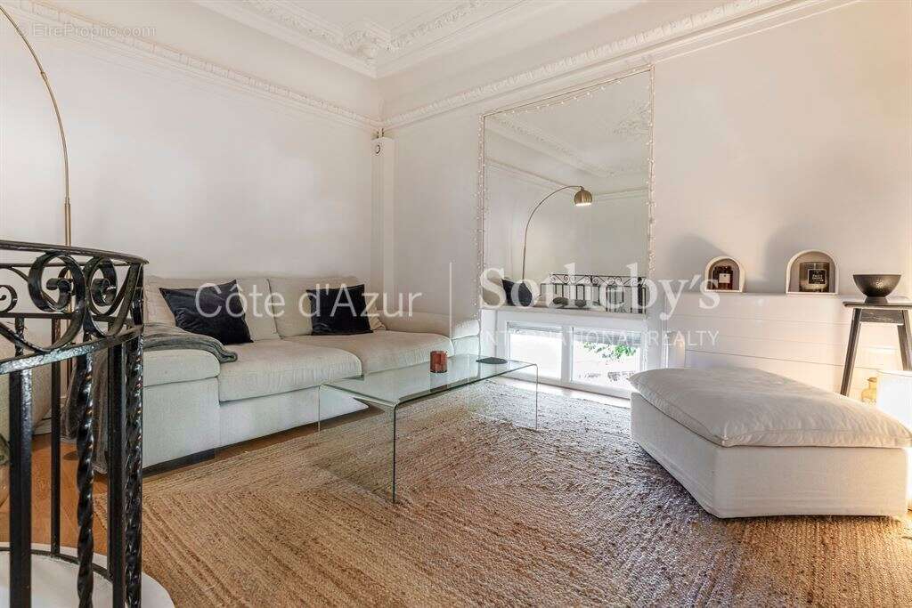 Nice Cimiez : Appartement triplex 58 m² avec terrasse dans une demeure Belle Époque - photo 6