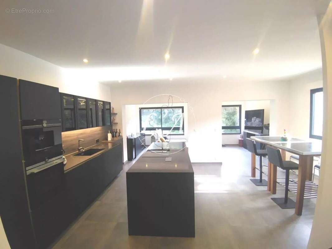 Appartement à CAURO