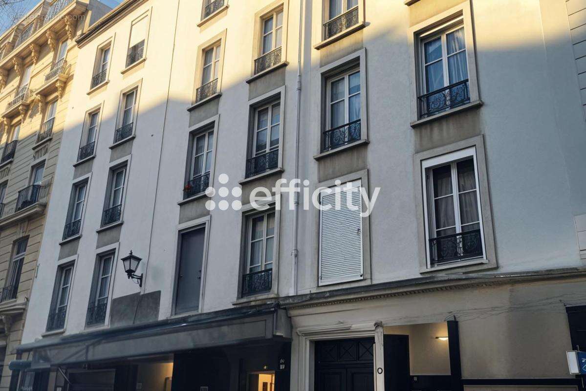 Appartement à PARIS-6E