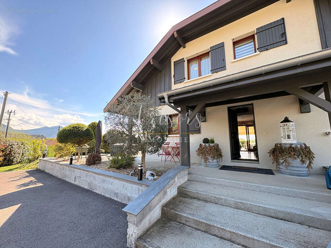 Maison à VIUZ-LA-CHIESAZ