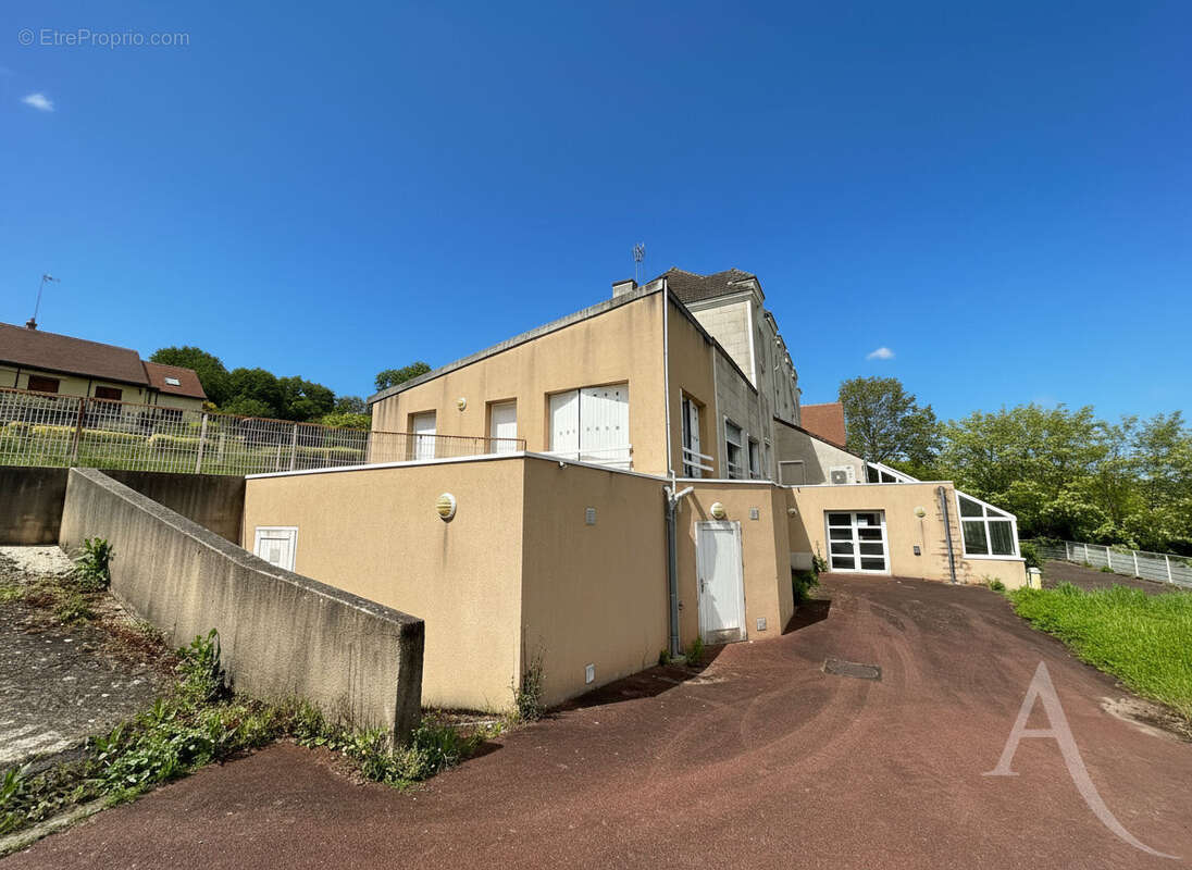 Immeuble Eguzon Chantome - photo 5